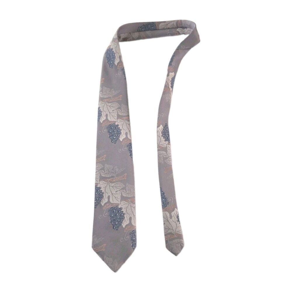 VTG Johnny Carson Tie Mens Grapes Wine Vineyard Gray Polyester Dress Tie Purple